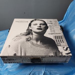 Taylor swift reputation stadium tour